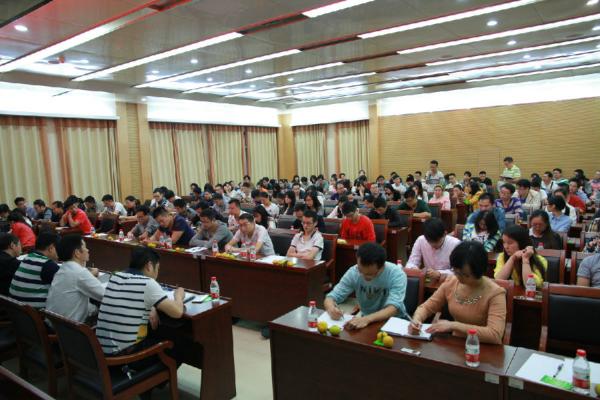 9 交心谈心会现场.jpg
