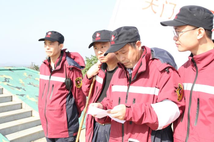 07 急诊科主任燕来清进行急诊急救问答.jpg