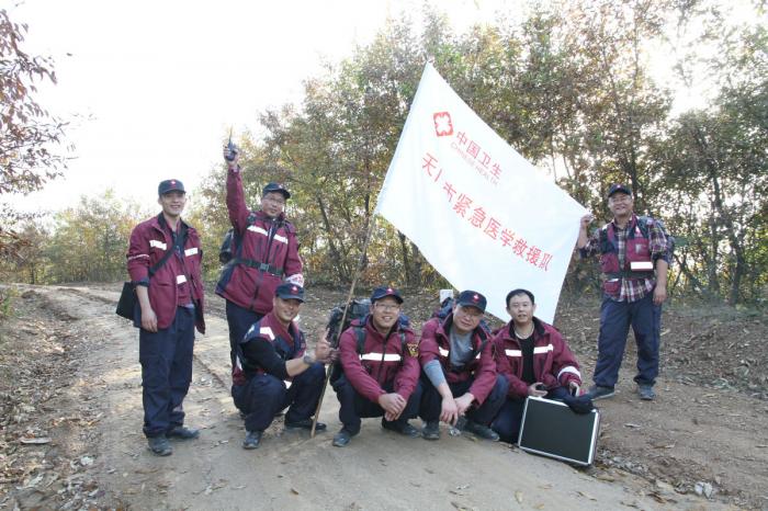19 行走至一半的路程,笑容充满自信 (1).jpg