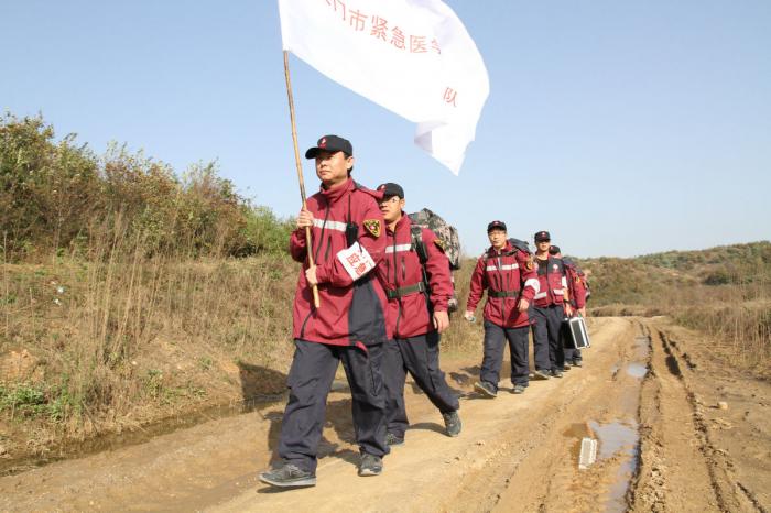 17 考试完毕,再次踏上这条泥泞之路 (1).jpg