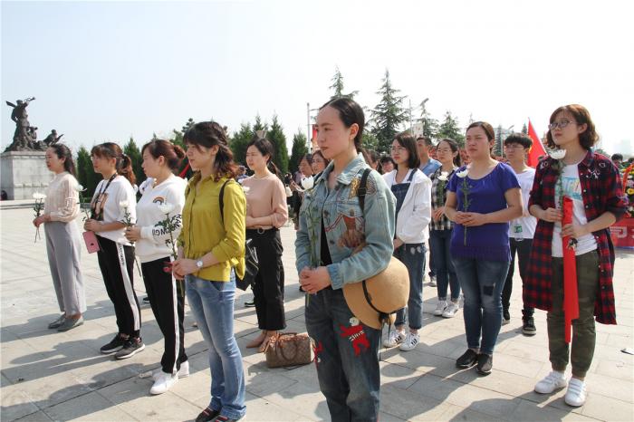 参加活动.jpg