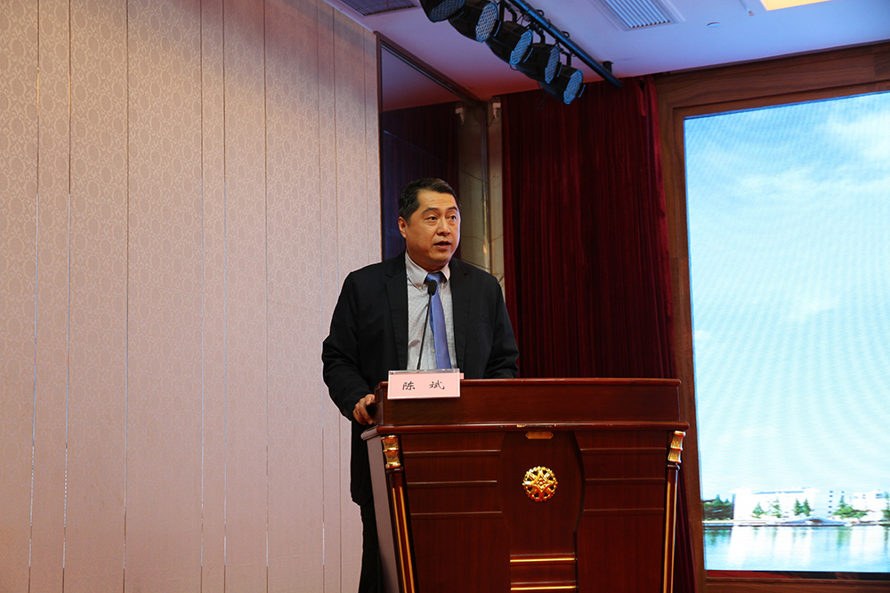 5-3.CUA结石学组委员,厦门大学附属第一医院陈斌教授致辞.JPG