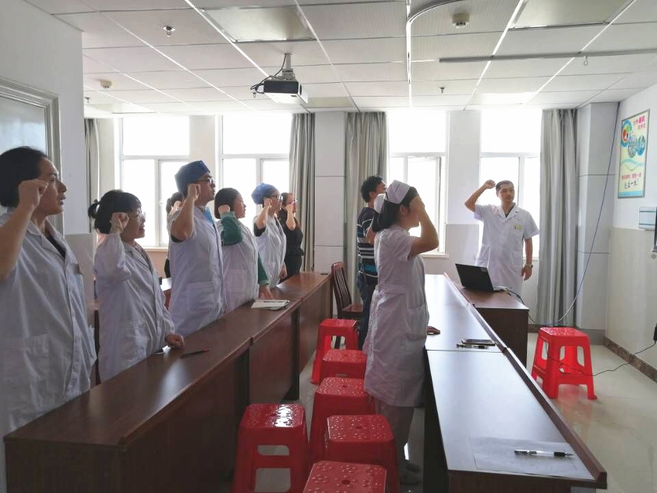 外科支部开展党日活动