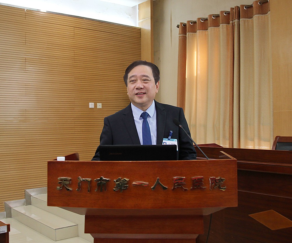 4.党委书记徐必生汇报医院星级创建情况.JPG