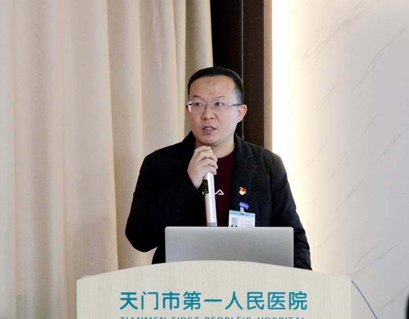 市一医纪委书记陈伯勋_副本.jpg