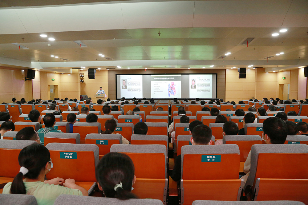7.武汉大学中南医院重症医学科主任彭志勇教授授课 (2).JPG
