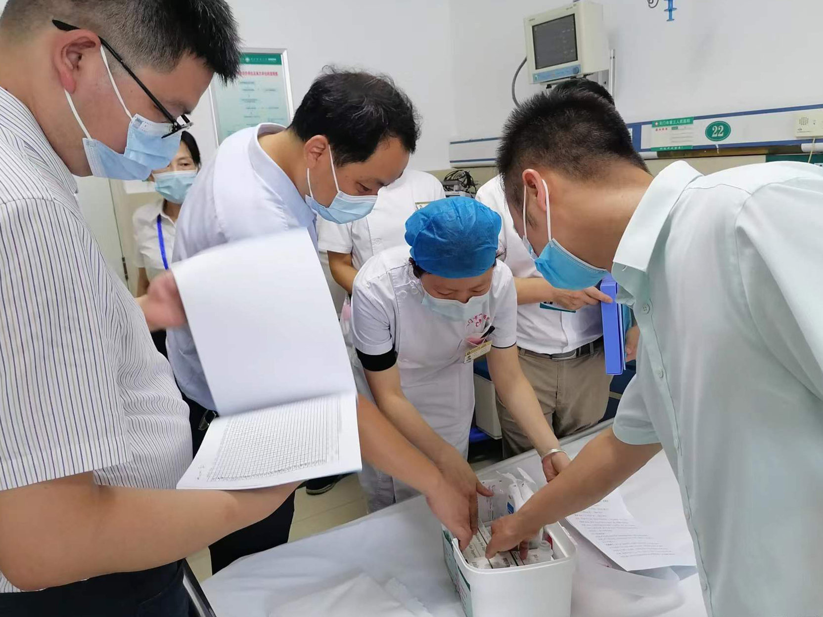 专家组现场检查 (1).jpg