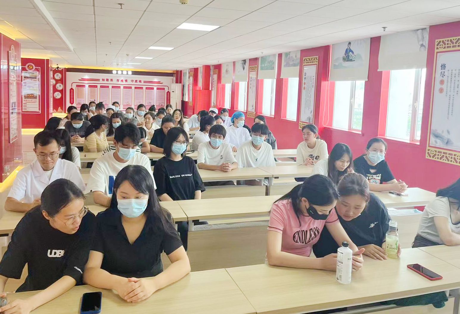 f135567c6f10a9bfd3e77c77c66fd0f.jpg