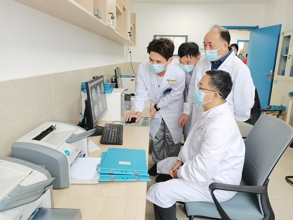 查看患者病史资料 (1).jpg