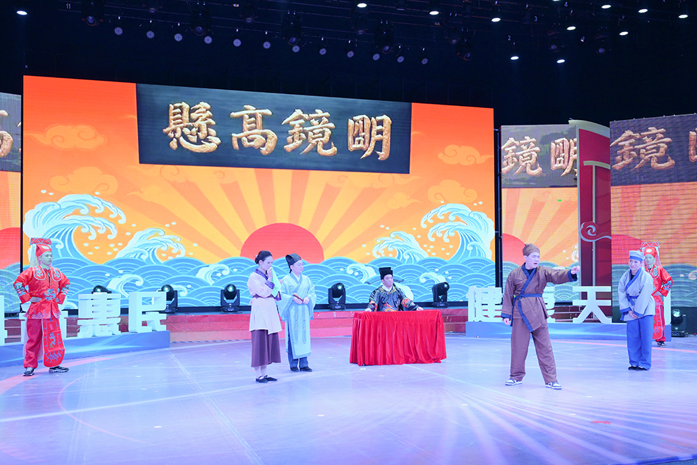 12.小品《头孢配酒,说走就走》.JPG